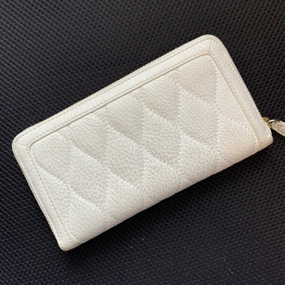 Leather wallet white - Picture 2 of 3